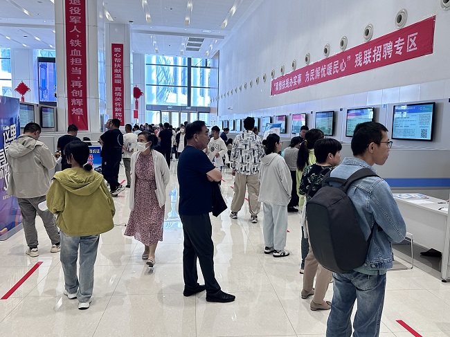 专场招聘会照片1.jpg